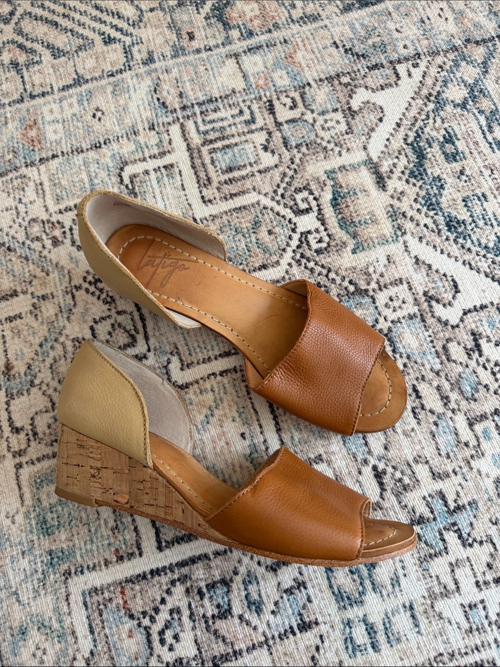 NIB Latigo SAVVI Saddle Side-Cut Leather Wedge 7